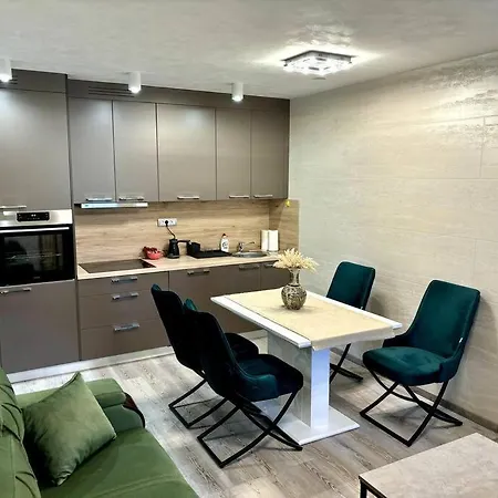 아파트 Moste 3-free Parking&pool, Ev Station