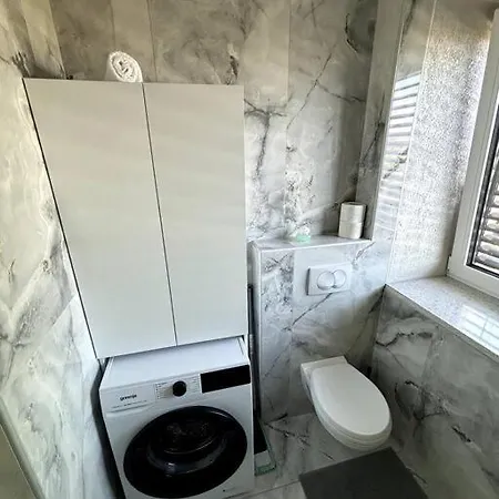 Moste 3-free Parking&pool, Ev Station *