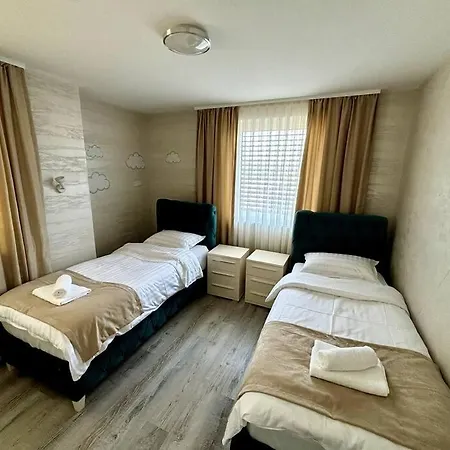 Moste 3-free Parking&pool, Ev Station Apartman