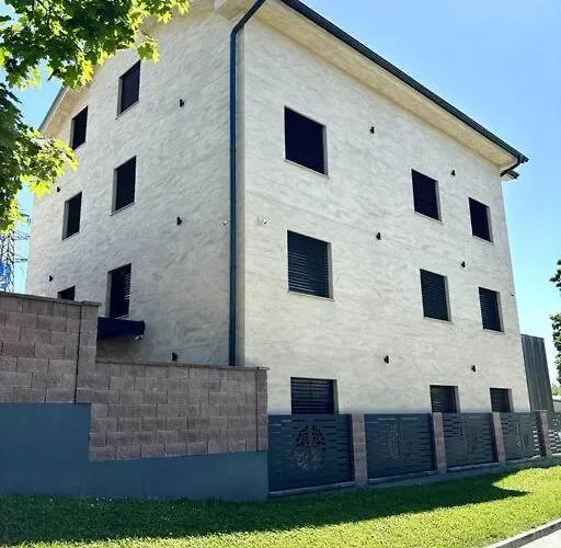 Moste 3-free Parking&pool, Ev Station Lubiana